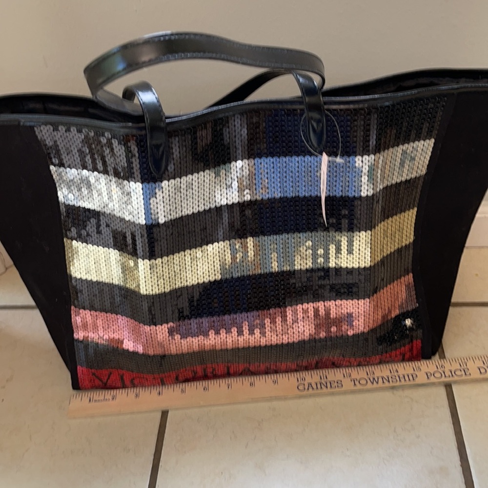 Victoria’s Secret large tote - Picture 6 of 8